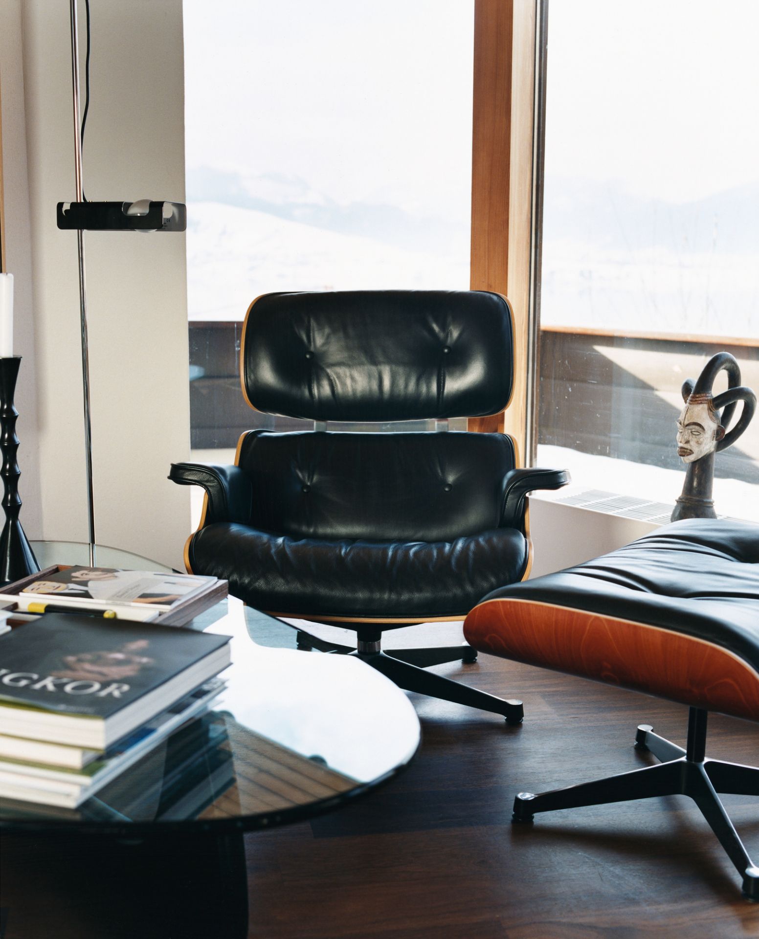 Noguchi table black deals